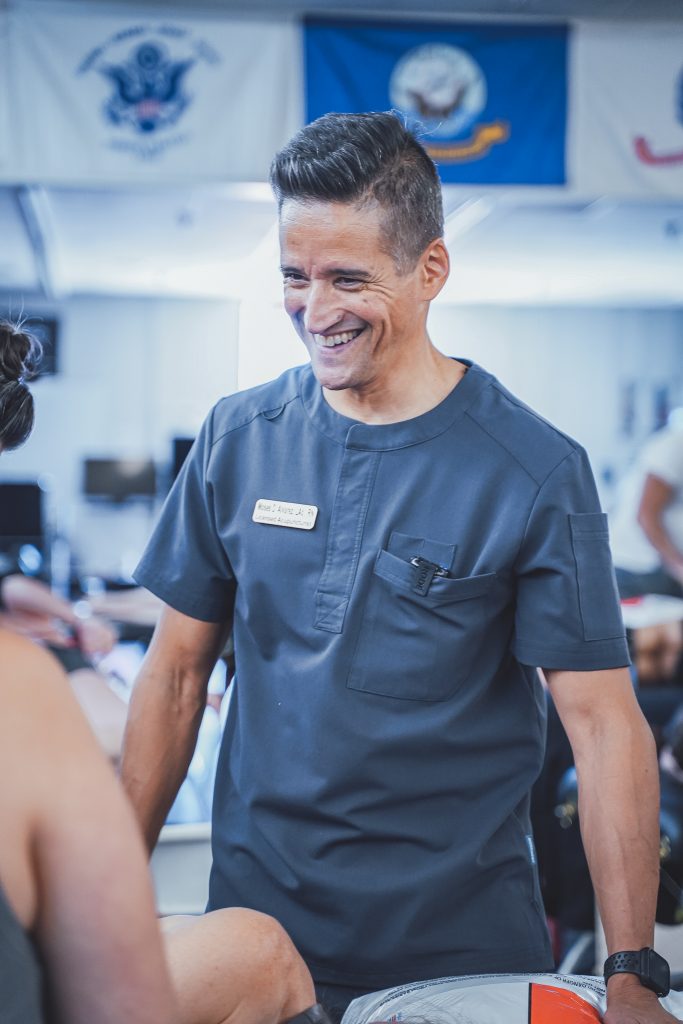 moses-alvarez-smiling-100722-683×1024 moses-alvarez-smiling-100722-683×1024