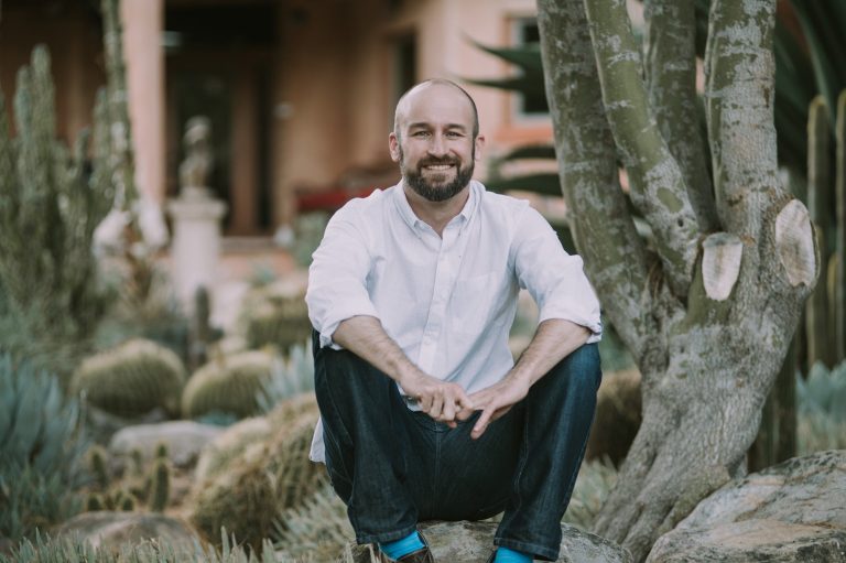 Justin Ehrlich L.Ac . sitting 768x511